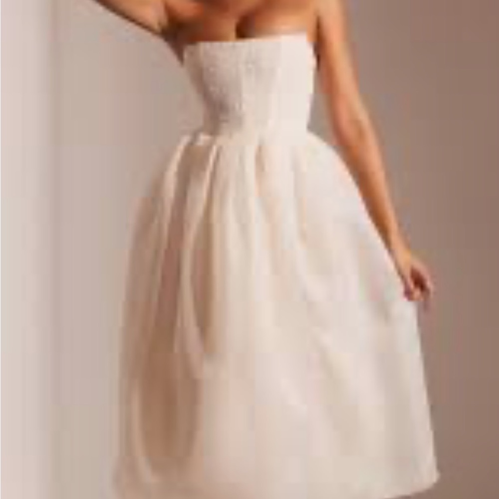 Tulle embellished ivory Oh Polly stress sz 4 NWT. Cocktail length